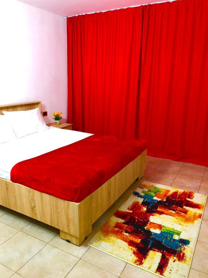 Urban Apartment - Slatina City Centre Bagian luar foto